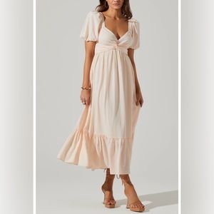 ASTR the Label tie back puff sleeve midi dress size large in cream